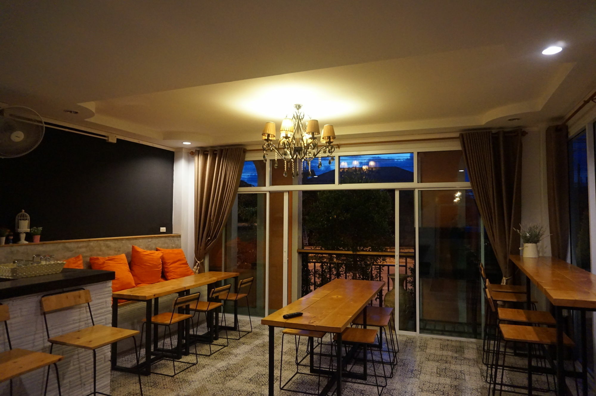 Pps Home Szurin Kültér fotó